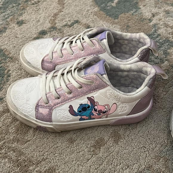 Lot of 2 sneakers LILO & stitch and Skechers Kids' Pink and Black Sneakers - Picture 3 of 15